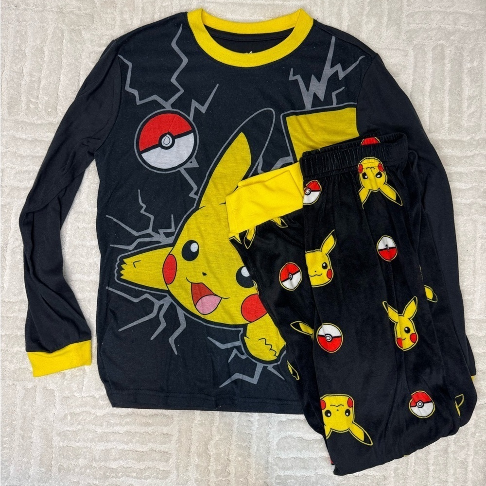 Pokémon Pikachu Long Sleeve Pajama Set- 10 / 12